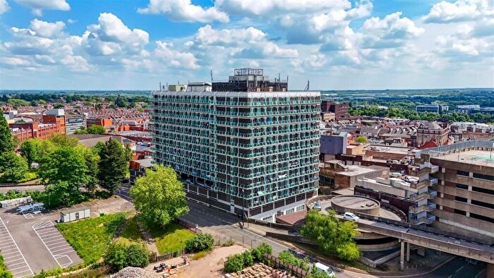 2 Bedroom Flat To Rent In Wellington Street, Northampton, NN1