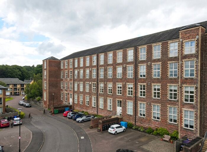 2 Bedroom Flat For Sale In Woolcarders Court, Cambusbarron, Stirling, FK7