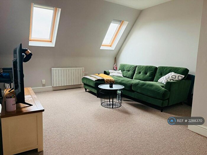 1 Bedroom Flat To Rent In Six Steps, Cambridge, CB1