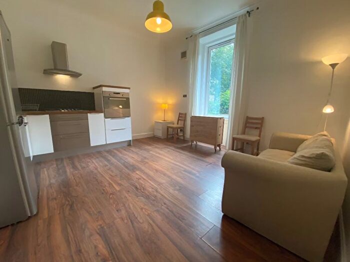 1 Bedroom Flat To Rent In Mcneil Street, Edinburgh, EH11