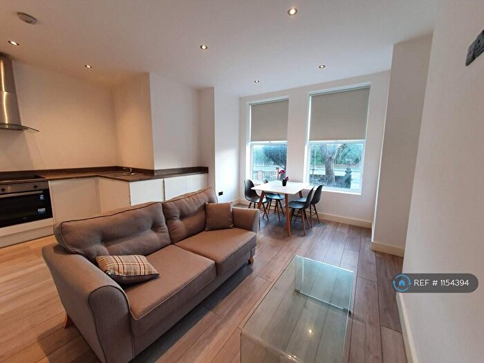 1 Bedroom Flat To Rent In Talbot Road, Old Trafford, Manchester, M16