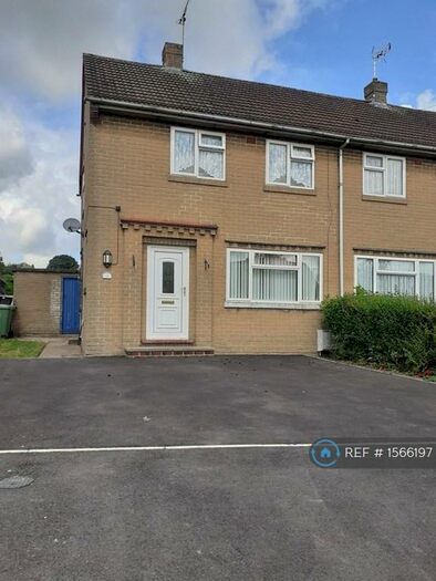 2 Bedroom Semi-Detached House To Rent In Parks Avenue, Alfreton, DE55