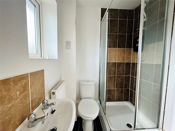 2 Bedroom Detached House For Sale In Redpoll Drive, Portishead, Bristol, Somerset, BS20