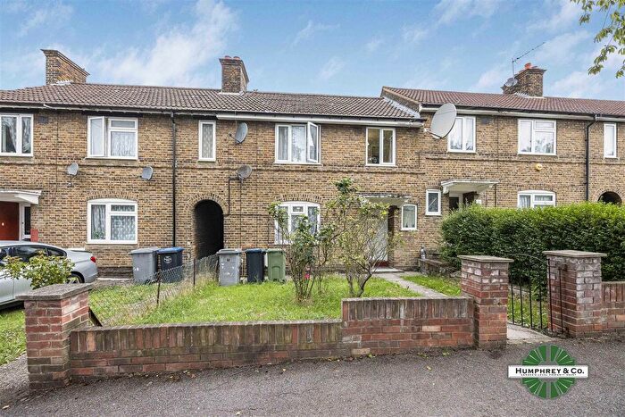 4 Bedroom Terraced House To Rent In Twybridge Way, London, NW10