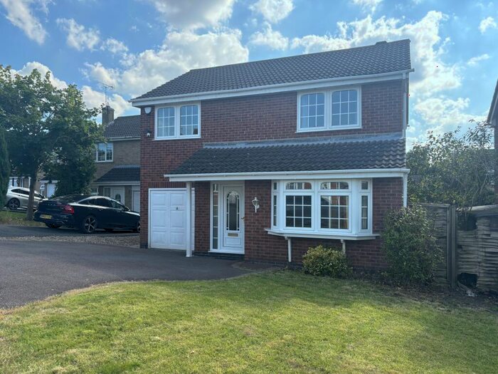 4 Bedroom Detached House To Rent In Somerset Drive, Glenfield, LE3