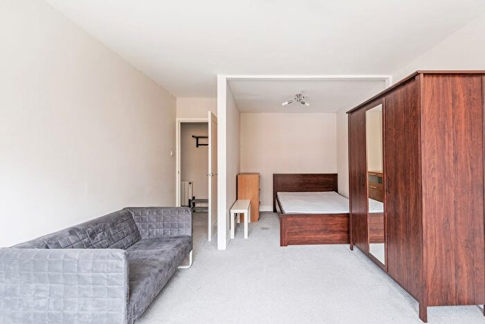 Studio To Rent In Newcourt Street, St John's Wood, London, NW8