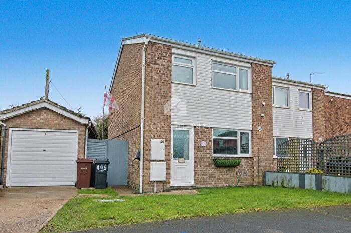 3 Bedroom Semi Detached House To Rent In Lucerne Road Elmstead Market Colchester, CO7