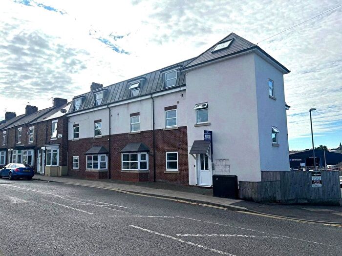 1 Bedroom Flat To Rent In Quincey House, Eastmount Road, Darlington, Co Durham, DL1