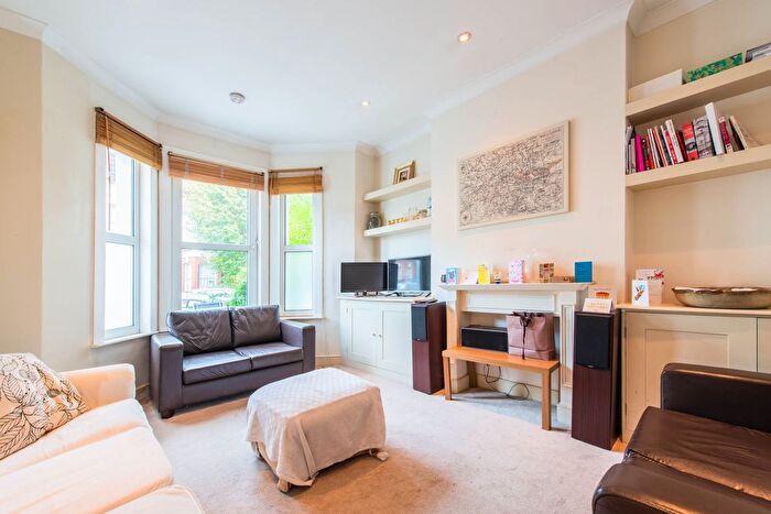 3 Bedroom Flat To Rent In Flat, Mimosa Street, London, SW6