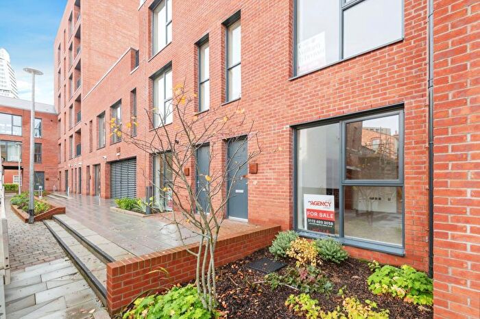 3 Bedroom Town House To Rent In Ironworks, Leeds City Centre, LS11