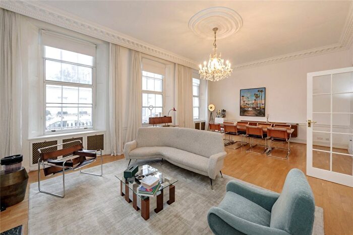 3 Bedroom Maisonette For Sale In Belgrave Place, London, SW1X