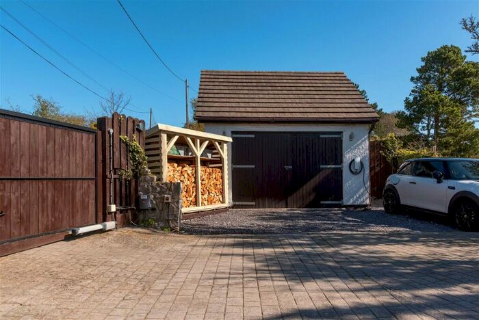4 Bedroom Detached House For Sale In Bryniau, Dyserth, Denbighshire, LL18