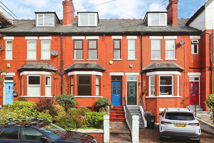 3 Bedroom Terraced House For Sale In Ventnor Road, Heaton Moor, Stockport, SK4
