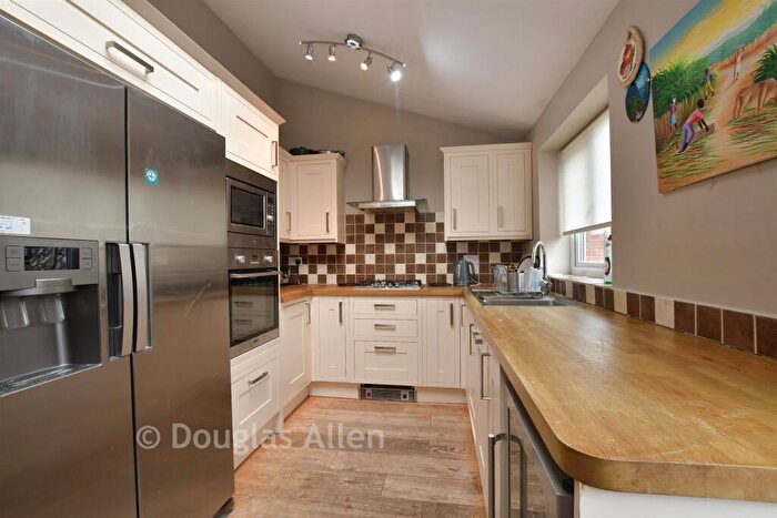 3 Bedroom Terraced House For Sale In Grove Road, Chadwell Heath, Essex, RM6