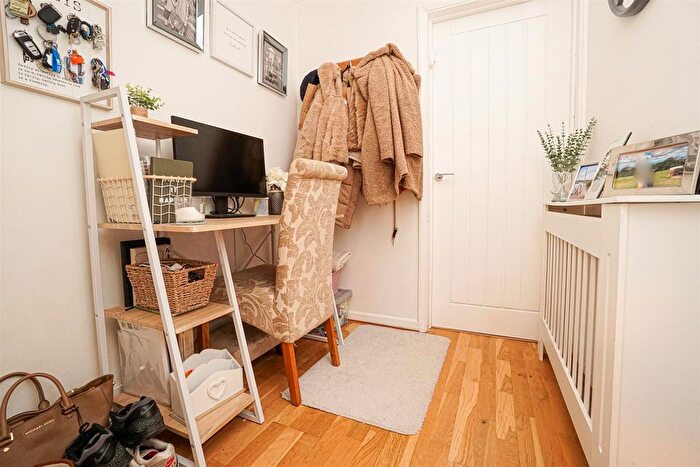 3 Bedroom Terraced House For Sale In Sheerwater Terrace, Hastings, TN34