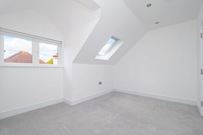 1 Bedroom Flat For Sale In Grove Road, Sutton, SM1