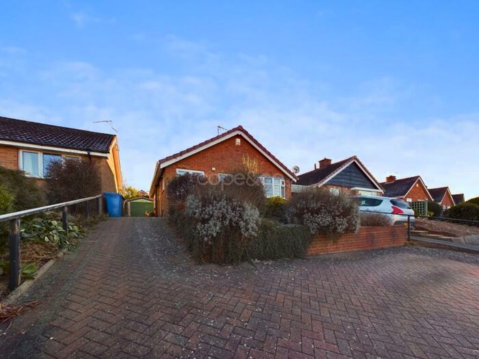 2 Bedroom Bungalow To Rent In Birchover Way, Allestree, Derby, Derbyshire, DE22