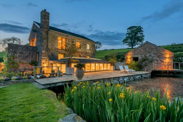 5 Bedroom Detached House For Sale In Lupton Mill, Lupton, LA6