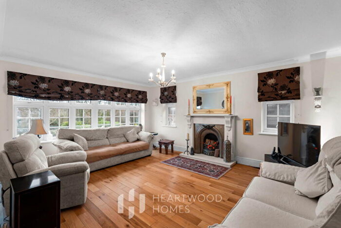 3 Bedroom Detached Bungalow For Sale In Robert Avenue, St. Albans, AL1