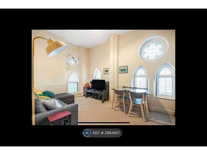 1 Bedroom Flat To Rent In Waldegrave Road, London, SE19