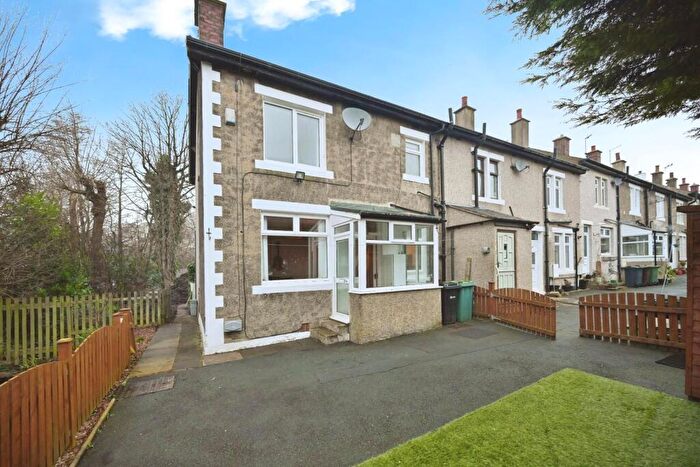 1 Bedroom End Of Terrace House For Sale In West End Terrace, Guiseley, Leeds, LS20