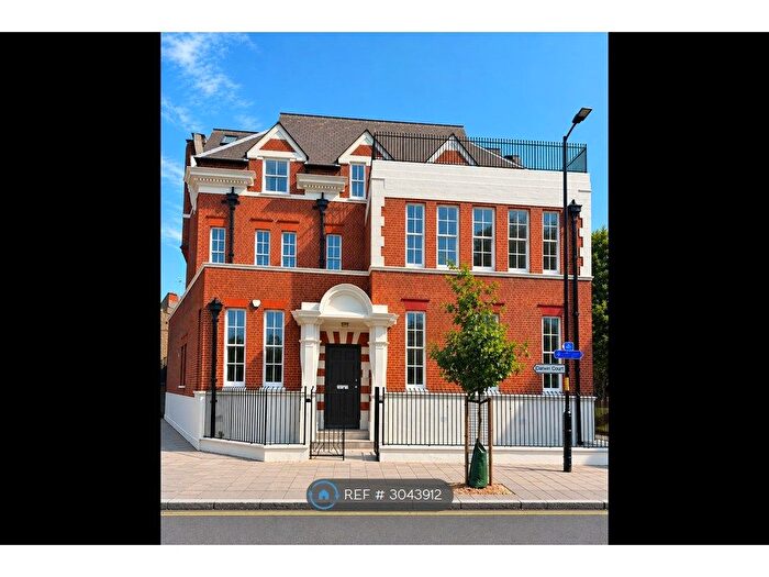 2 Bedroom Flat To Rent In Flint St, London, SE17