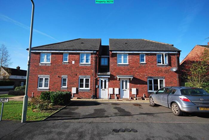 2 Bedroom Flat To Rent In Central Avenue, Lutterworth, LE17