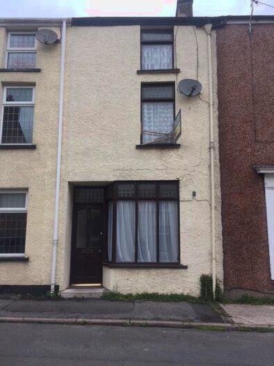 4 Bedroom Terraced House To Rent In Chapel Street, Dalton-In-Furness LA15