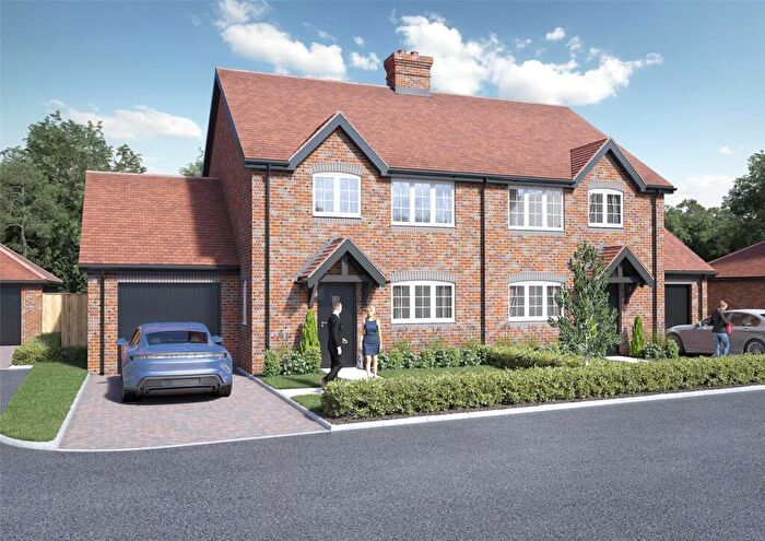 3 Bedroom Semi-Detached House For Sale In Bowbrook Copse, Charter Alley, RG26