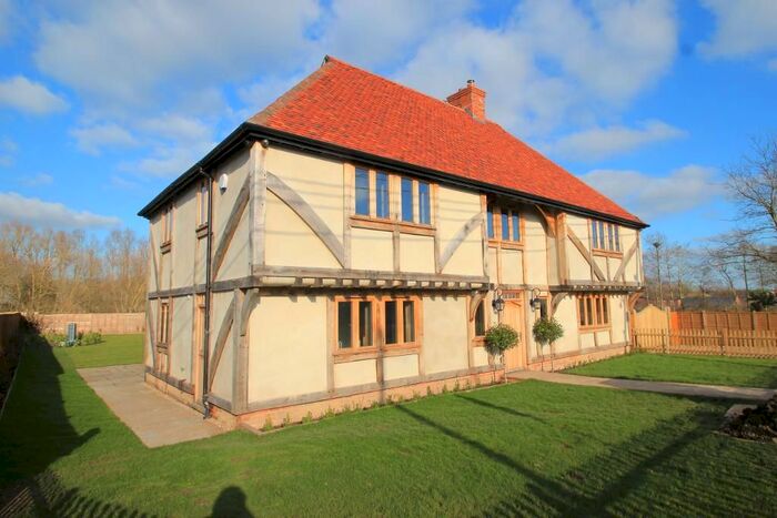 5 Bedroom Detached House To Rent In Pagehurst Road, Marden Thorn, Kent, TN12