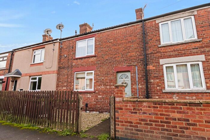 3 Bedroom Terraced House For Sale In Hawthorn Avenue, Brigg, North Lincolnshire, DN20