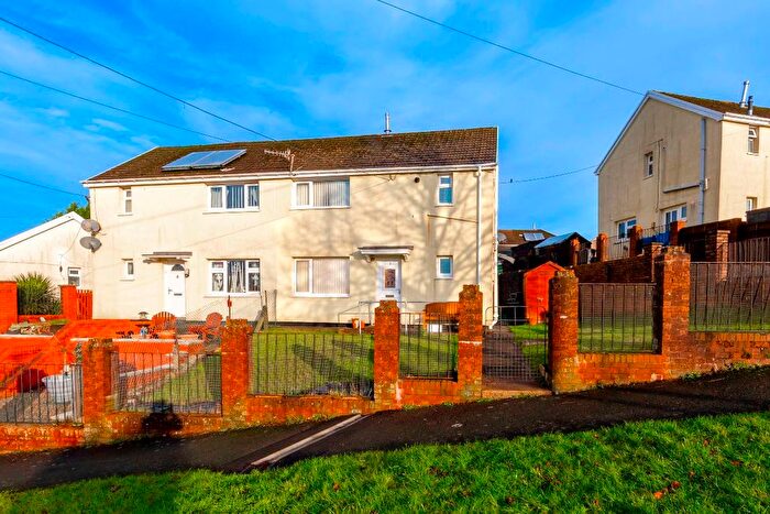 3 Bedroom Semi Detached House For Sale In Gelligaer Road, Trelewis, Treharris, CF46