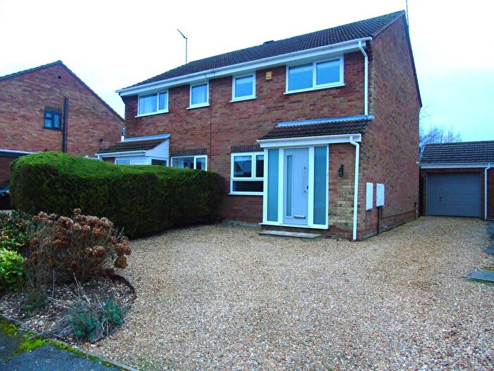 3 Bedroom Semi-Detached House To Rent In Hayfield Road, North Wootton, King's Lynn, PE30