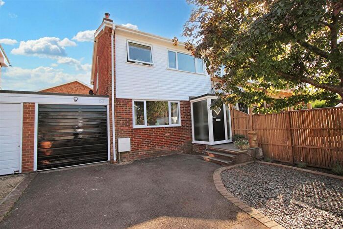 3 Bedroom Semi-Detached House For Sale In Wintringham Way, Purley On Thames, Reading, RG8