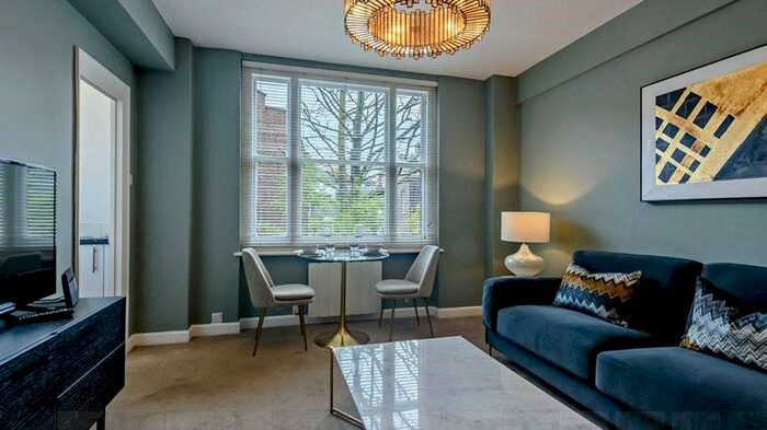 1 Bedroom Flat To Rent In Hill Street, London W1J