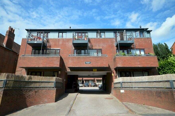 1 Bedroom Flat To Rent In Chalfont Place, Upper Lattimore Road, St Albans, AL1