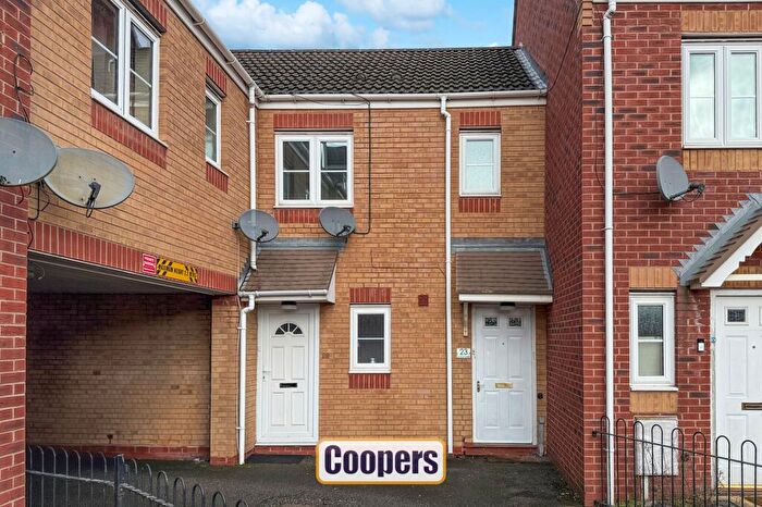 2 Bedroom Maisonette To Rent In Cobb Close, Stoke, CV2