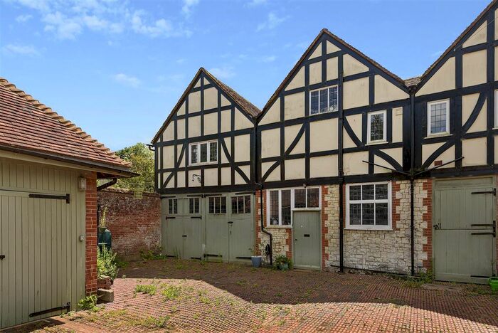 2 Bedroom Maisonette To Rent In Seale, Farnham, GU10