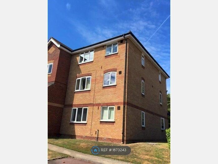 1 Bedroom Flat To Rent In Shorwell Court, Purfleet, RM19
