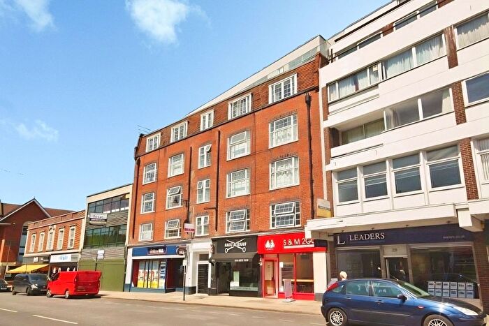 Studio For Sale In High Street, Guildford, Surrey, GU1