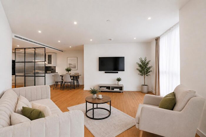 2 Bedroom Apartment To Rent In Emery Way, London, E1W