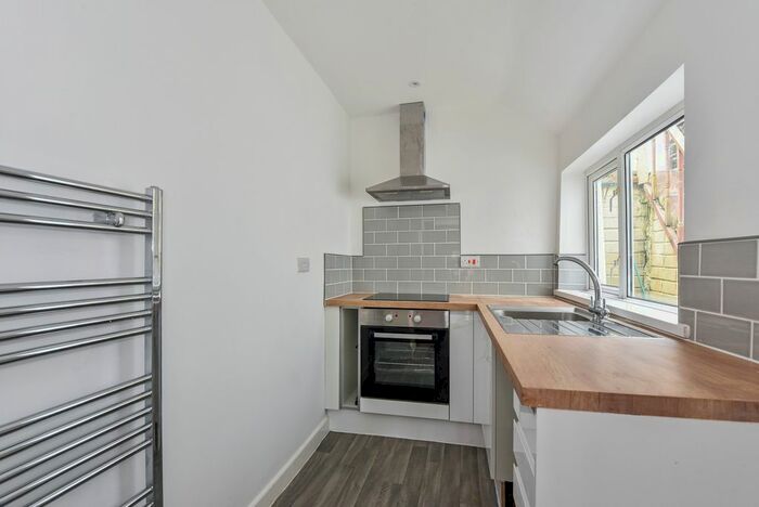 3 Bedroom Terraced House To Rent In Charles Street, Porth, CF39