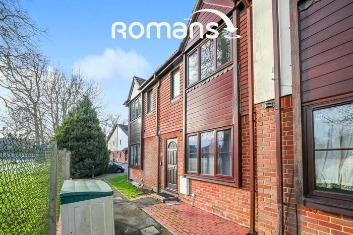 1 Bedroom Terraced House To Rent In Orchard Close, Wokingham, RG40