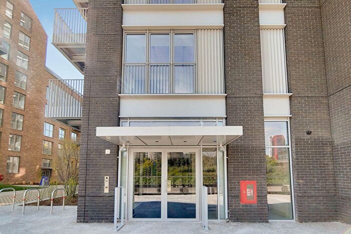Studio To Rent In Serapis House, Docklands, London, E14