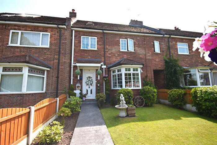 3 Bedroom Terraced House For Sale In Mill Green, Willaston, Neston, CH64