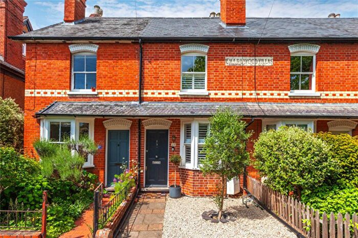 3 Bedroom Terraced House For Sale In Ruscombe Road, Twyford, Berkshire, RG10