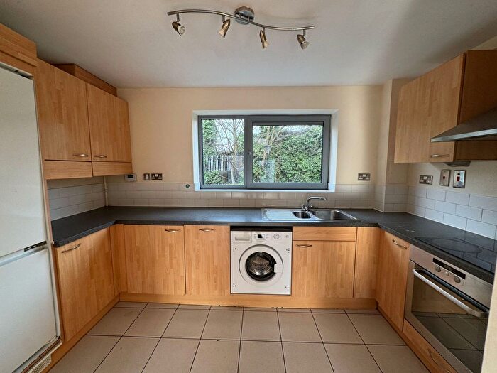 2 Bedroom Flat To Rent In Curness Street, London, SE13