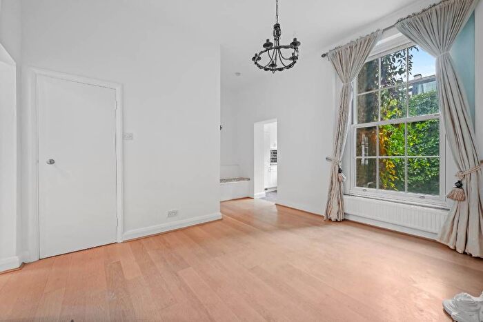 2 Bedroom Flat To Rent In Gloucester Avenue, Primrose Hill, Camden, NW1