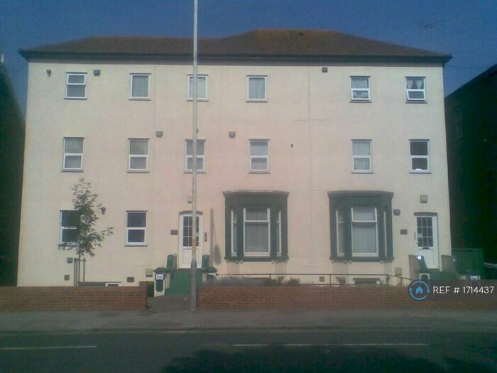 2 Bedroom Flat To Rent In Grange Road, Ramsgate, CT11