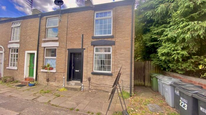 2 Bedroom End Of Terrace House To Rent In Hurdsfield Road, Macclesfield, Cheshire, SK10